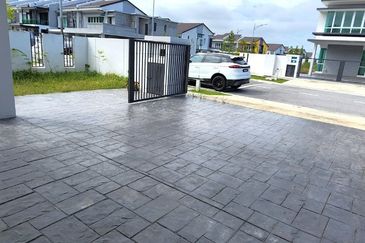 [END LOT UNIT] Double Storey Terrace House Serenia Adiva, Dengkil