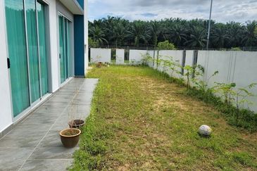 [END LOT UNIT] Double Storey Terrace House Serenia Adiva, Dengkil