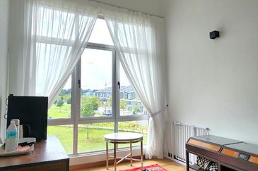 [END LOT UNIT] Double Storey Terrace House Serenia Adiva, Dengkil