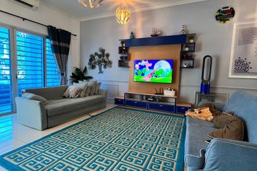 [FULLY RENOVATED] Double Storey House Chemara Hills, Seremban