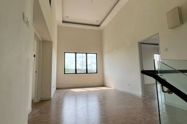 [NEARBY CLUBHOUSE] Double Storey House Chemara Hills, Seremban