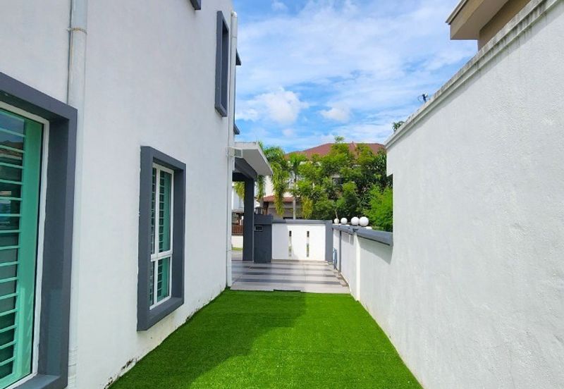 [ZERO LOT UNIT] Bungalow @ Taman Saujana Klang 