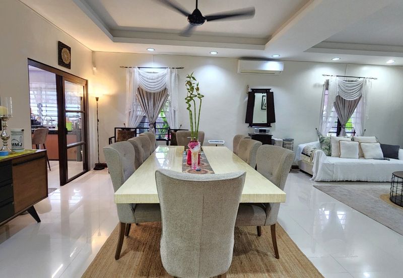 FreeHold ! Bumi Lot !! Bungalow @ Villa Bestari Gombak