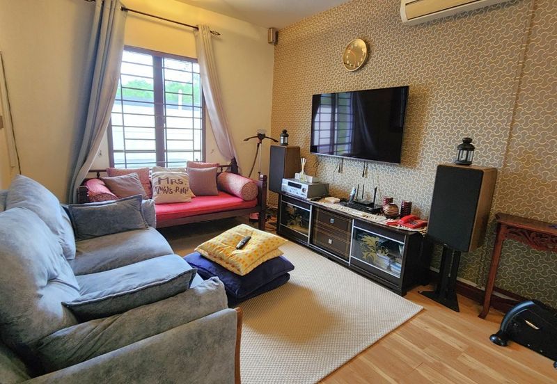 FreeHold ! Bumi Lot !! Bungalow @ Villa Bestari Gombak