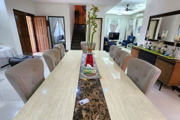 FreeHold ! Bumi Lot !! Bungalow @ Villa Bestari Gombak