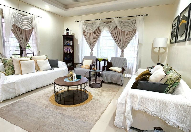 FreeHold ! Bumi Lot !! Bungalow @ Villa Bestari Gombak