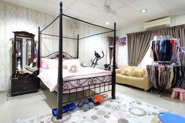 FreeHold ! Bumi Lot !! Bungalow @ Villa Bestari Gombak