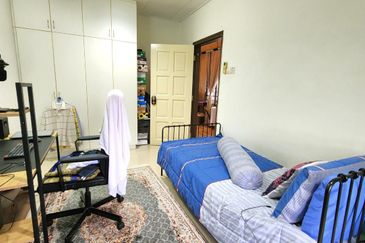 FreeHold ! Bumi Lot !! Bungalow @ Villa Bestari Gombak