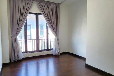 Tiana Elmina Gardens