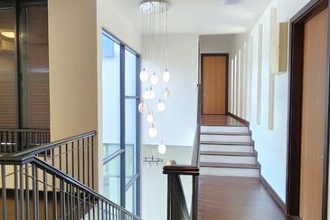 Tiana Elmina Gardens