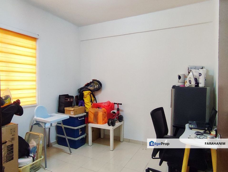 LOW BOOKING ! Laguna Biru Apartment @ Taman Tasik Biru, Kundang, Selangor, Kuang