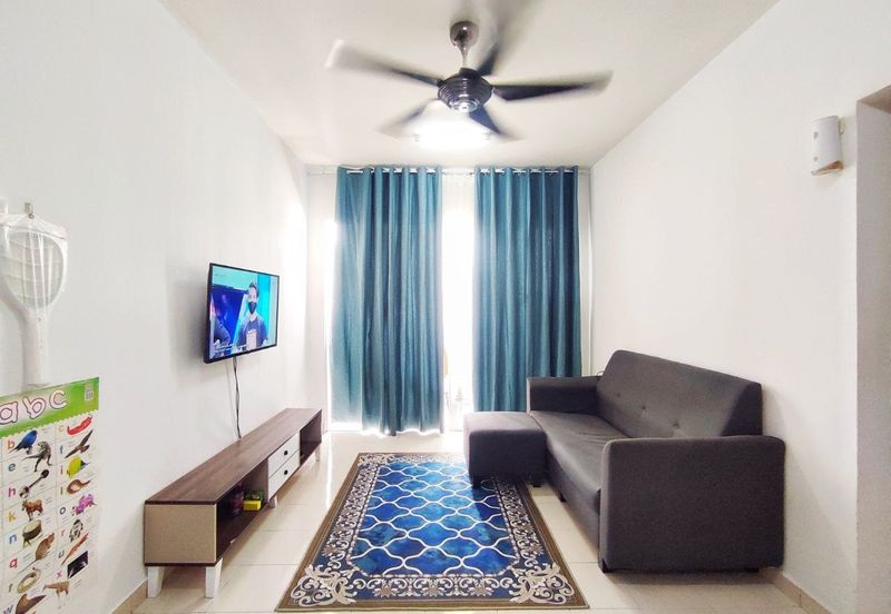 LOW BOOKING ! Laguna Biru Apartment @ Taman Tasik Biru, Kundang