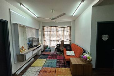 FreeHold ! Double Storey Semi-D Leguni Residensi , Bandar Seri Putra Bangi