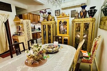 NEGOTIABLE !! Double Storey Terrace House @ Bangsar , Kuala Lumpur