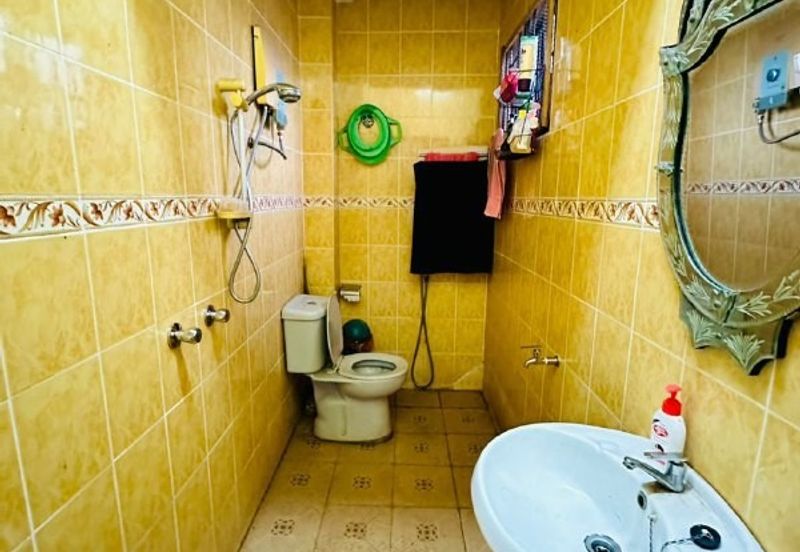 NEGOTIABLE !! Double Storey Terrace House @ Bangsar , Kuala Lumpur