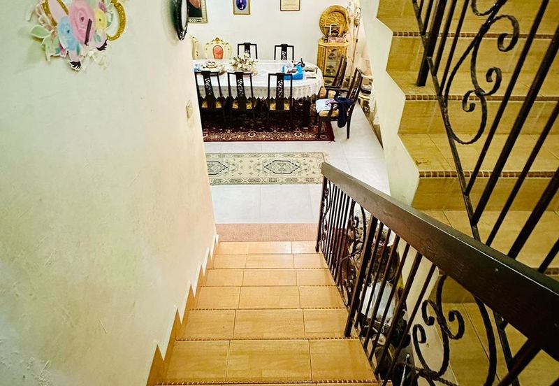 NEGOTIABLE !! Double Storey Terrace House @ Bangsar , Kuala Lumpur