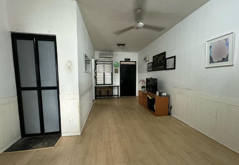 FREEHOLD ! Pangsapuri Seri Mutiara Putra Height 