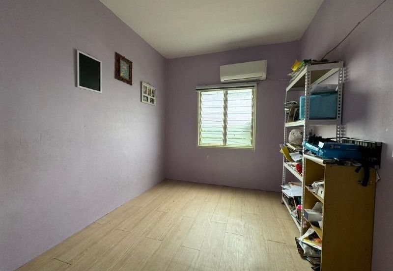 FREEHOLD ! Pangsapuri Seri Mutiara Putra Height 