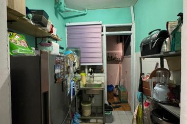 FREEHOLD ! Pangsapuri Seri Mutiara Putra Height 