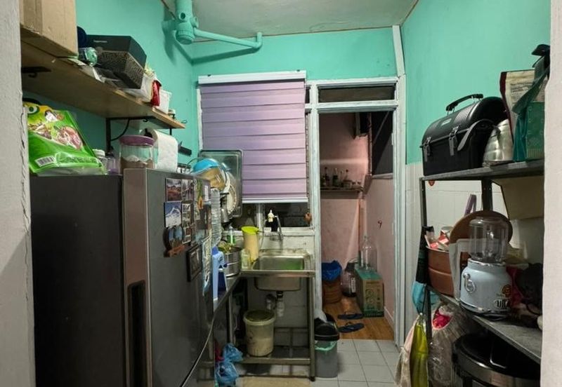 FREEHOLD ! Pangsapuri Seri Mutiara Putra Height 