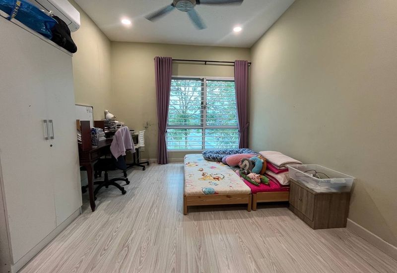 5 Min Drive to Gutrie ! Double Storey House @ Jalan Elektron U16 Denai Alam