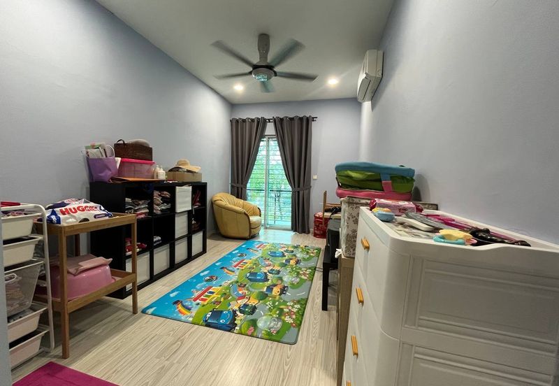 5 Min Drive to Gutrie ! Double Storey House @ Jalan Elektron U16 Denai Alam