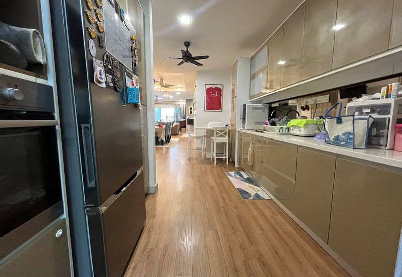 5 Min Drive to Gutrie ! Double Storey House @ Jalan Elektron U16 Denai Alam