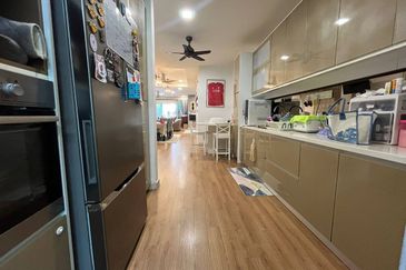 5 Min Drive to Gutrie ! Double Storey House @ Jalan Elektron U16 Denai Alam