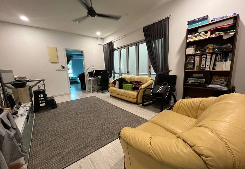 5 Min Drive to Gutrie ! Double Storey House @ Jalan Elektron U16 Denai Alam