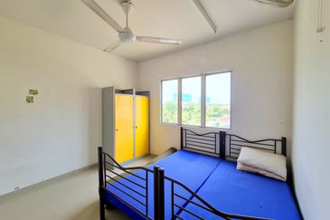 Near LRT Putra Height !! Apartment Sri Saujana @ Bandar Saujana Putra