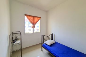 Near LRT Putra Height !! Apartment Sri Saujana @ Bandar Saujana Putra