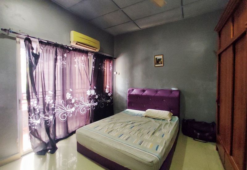 Below Market Value!! Double Storey House @ Bandar Tasik Selatan , KL