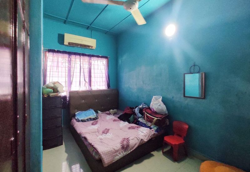 Below Market Value!! Double Storey House @ Bandar Tasik Selatan , KL