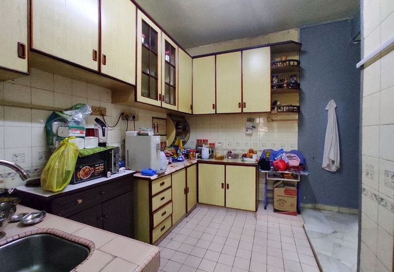 Below Market Value!! Double Storey House @ Bandar Tasik Selatan , KL