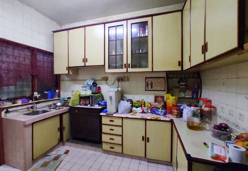 Below Market Value!! Double Storey House @ Bandar Tasik Selatan , KL