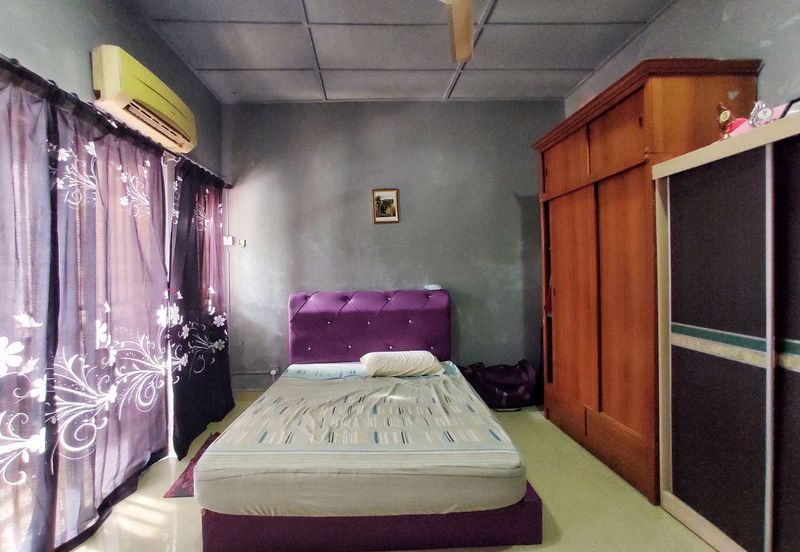 Below Market Value!! Double Storey House @ Bandar Tasik Selatan , KL