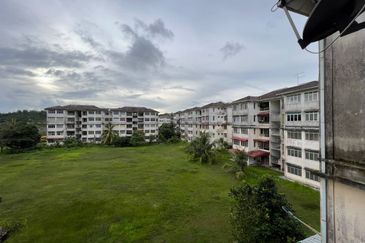 (Nice House) (Fully Furnish) Pangsapuri Seri Inai 