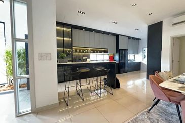 Tilia Encorp Cahaya Alam