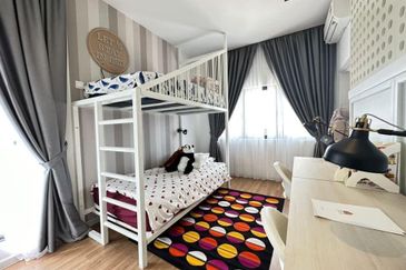 Tilia Encorp Cahaya Alam