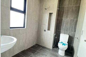 Tilia Encorp Cahaya Alam