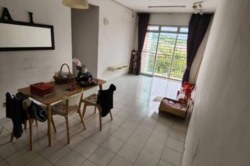 Pr1ma Apartment @ Precint 11