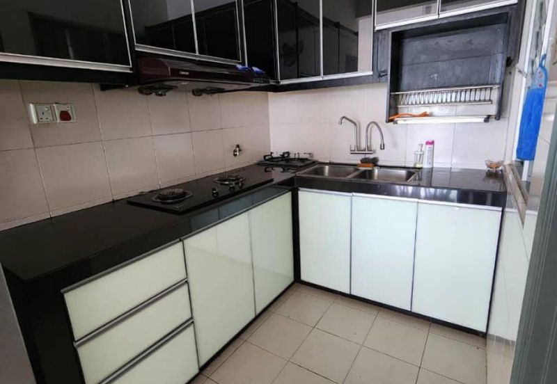 Pr1ma Apartment @ Precint 11