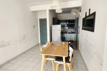 Pr1ma Apartment @ Precint 11