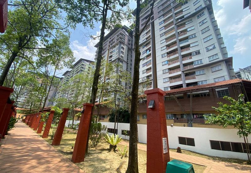 Perdana Exclusive Condominium