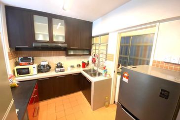 Perdana Exclusive Condominium