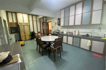 OPEN TITLE | FREEHOLD Double Storey Bungalow Taman Desa Jalan Klang Lama Kuala Lumpur 