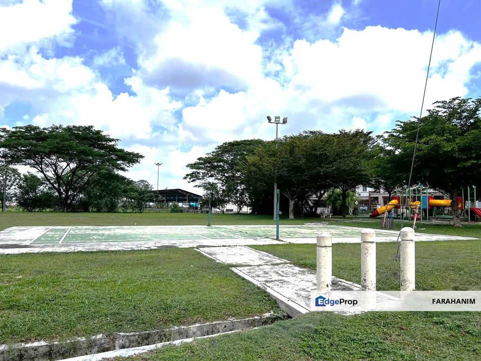 Open Facing Double Storey SuperLink House Impian Sejati Taman Saujana Impian Kajang, Selangor, Kajang