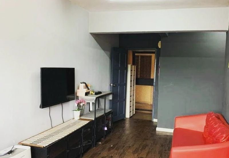 Pangsapuri Putra Damai