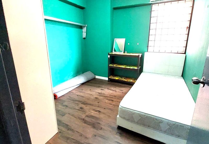 Pangsapuri Putra Damai