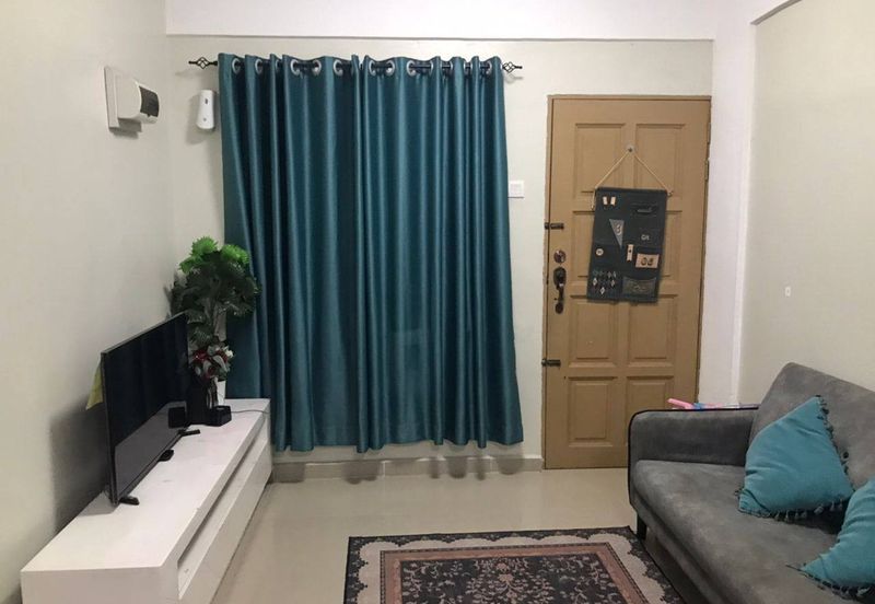 Full Loan Low Level Flat Taman Kajang Mewah 